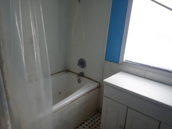 $44,900 | 221 16th Street, Heron Lake, MN 56137