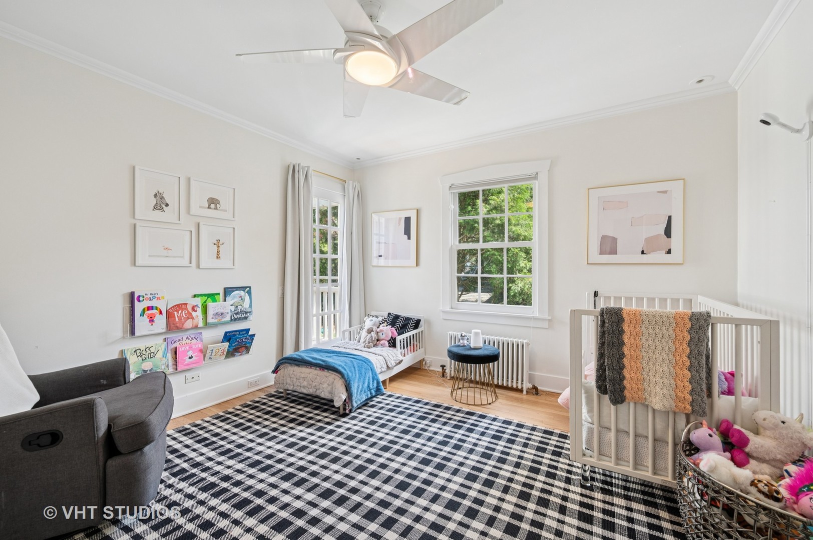 720 Willow Road Winnetka, IL 60093 - Photo 13 of 28 a living room with furniture and a window