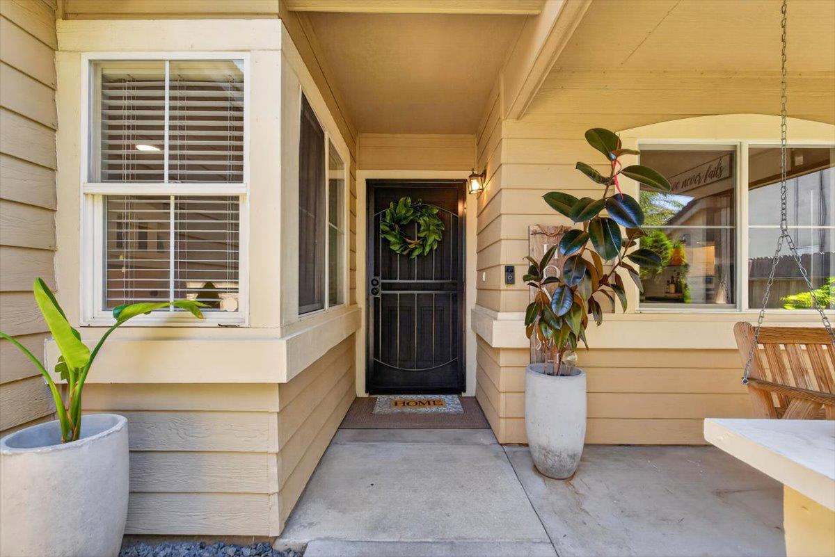 532 Codington Way Modesto, CA 95357 - Photo 4 of 29