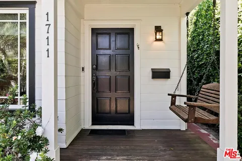 a view of livingroom with furniture and wooden floor