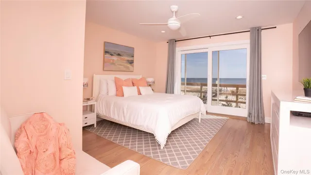 $5,850,000 | 825 Dune Road, Westhampton Beach, NY 11978