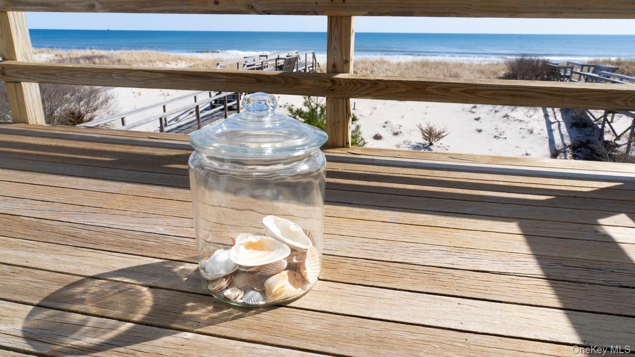 825 Dune Road Westhampton Beach, NY 11978 - Photo 35 of 50