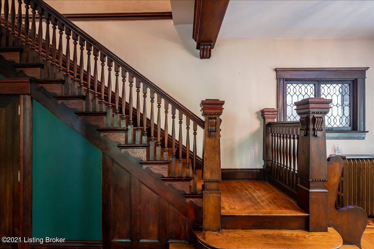 1207 Cherokee Road Louisville, KY 40204 - Photo 23 of 44 AA Cherokee Staircase 25