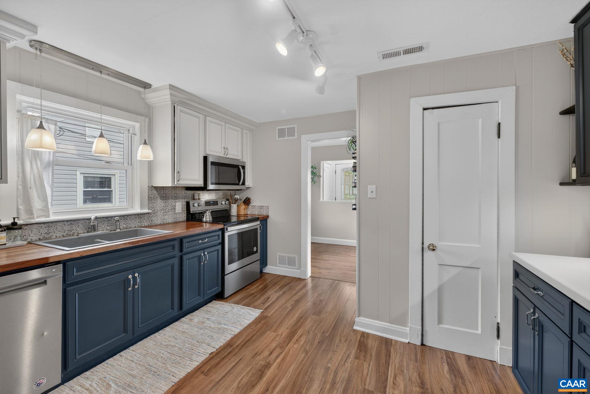 228 River Road Waynesboro, VA 22980 - Photo 13 of 34 Gallery Image 13