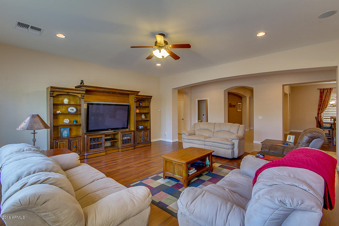 3023 East Warbler Road Gilbert, AZ 85297 - Photo 14 of 69 18-Warbler