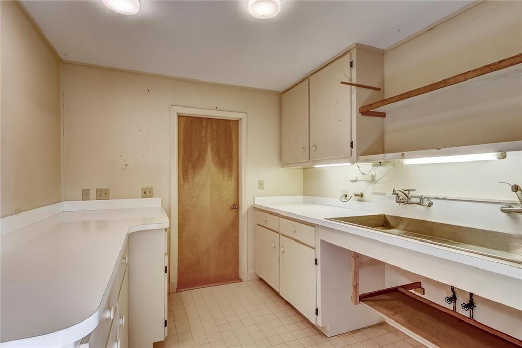 87 Carter Point Road Sedgwick, ME 04676 - Photo 11 of 38 Photo darkroom