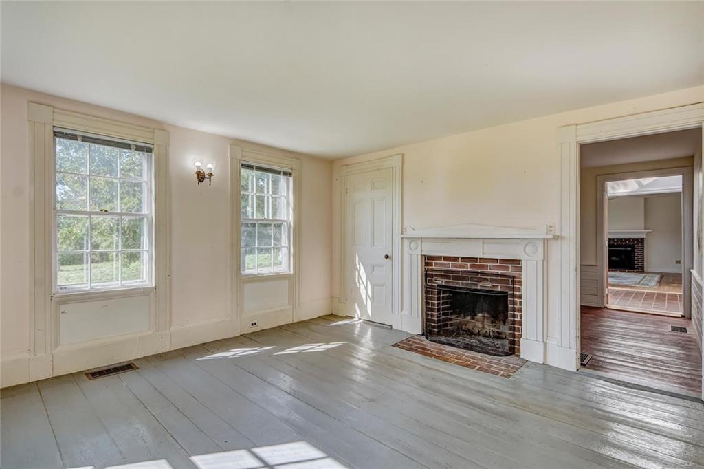 87 Carter Point Road Sedgwick, ME 04676 - Photo 16 of 38 Parlor