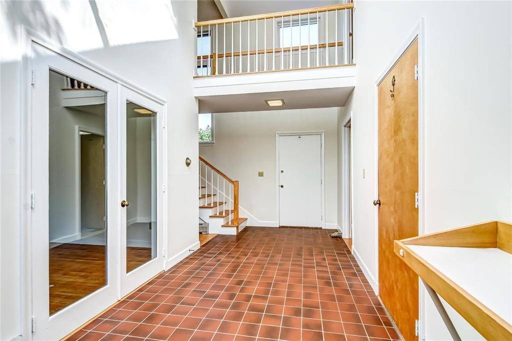 87 Carter Point Road Sedgwick, ME 04676 - Photo 6 of 38 Atrium entrance