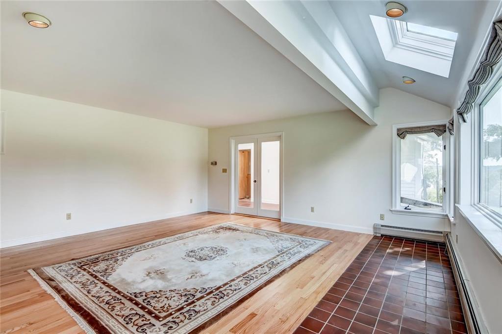 87 Carter Point Road Sedgwick, ME 04676 - Photo 8 of 38 Living room