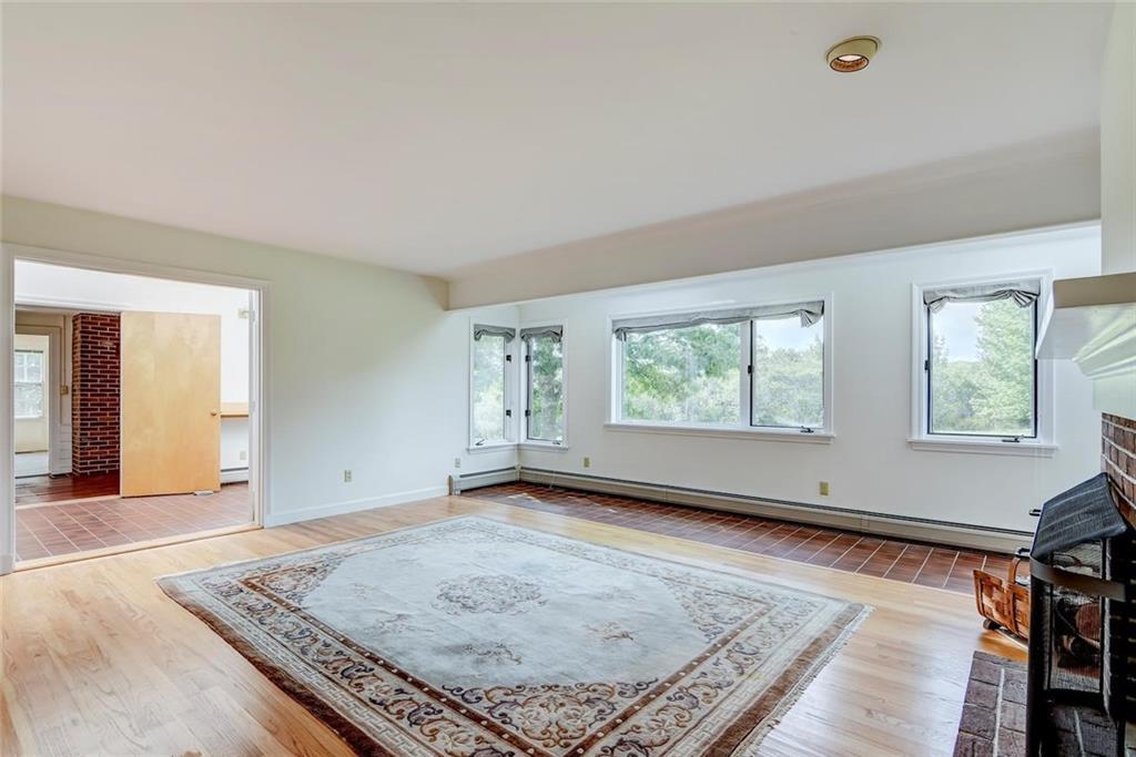 87 Carter Point Road Sedgwick, ME 04676 - Photo 9 of 38 Living room