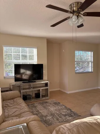 $235,000 | 130 Southwest Peacock Boulevard, Unit 16207, Port St. Lucie, FL 34986