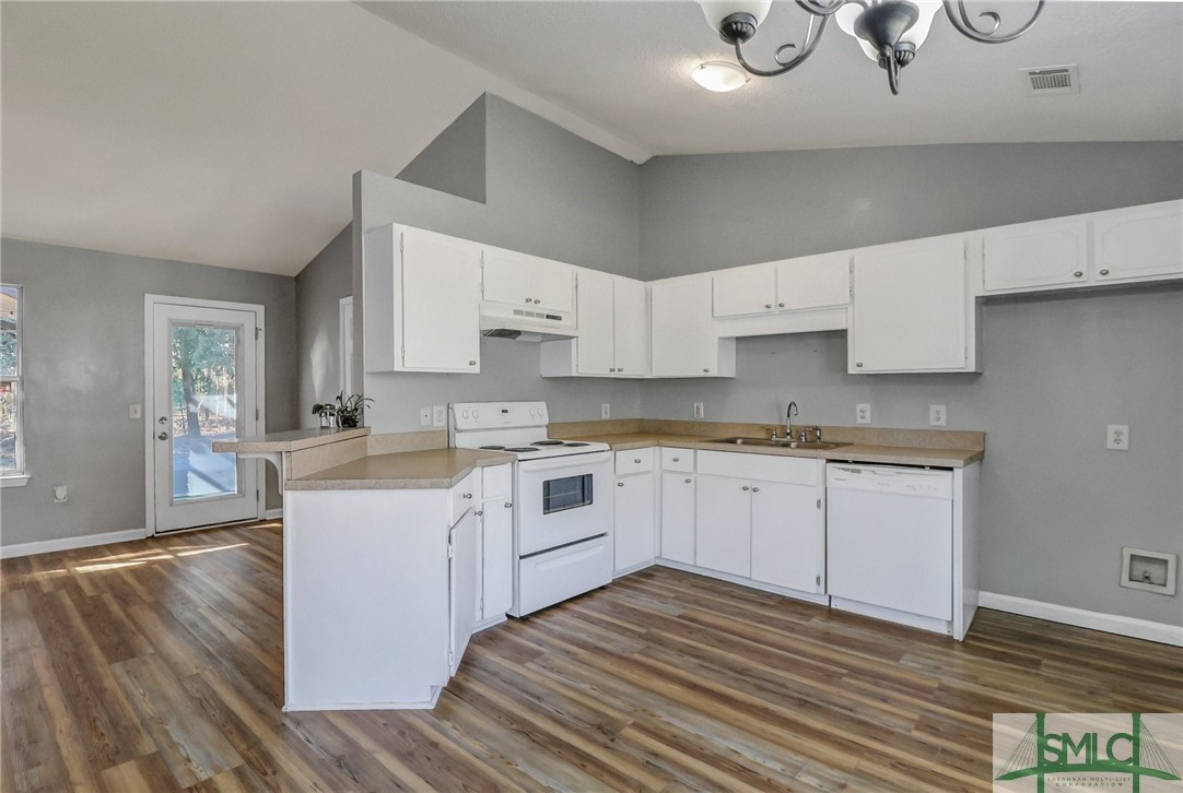 1307 Ryans Way Pooler, GA 31322 - Photo 4 of 31