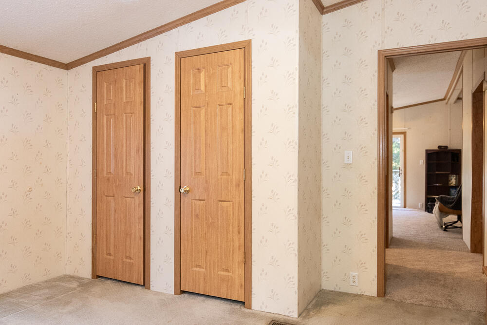 47579 Highway 51 Decatur, MI 49045 - Photo 20 of 46 Primary bed b