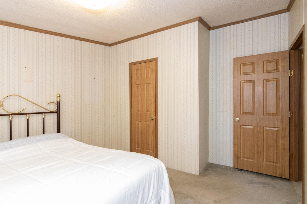 47579 Highway 51 Decatur, MI 49045 - Photo 27 of 46 Bed 3 a