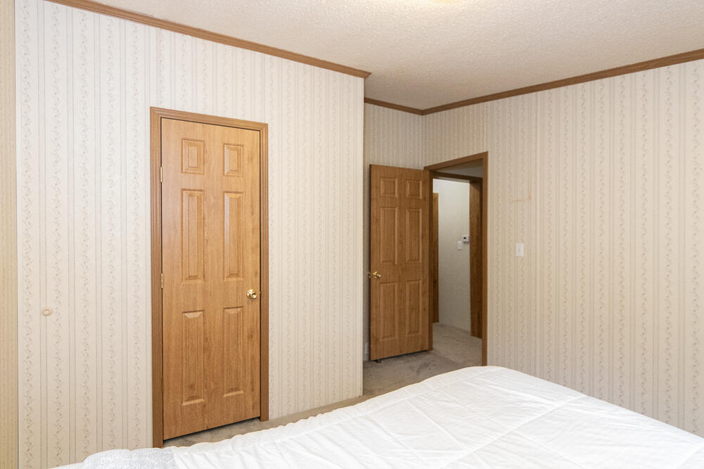 47579 Highway 51 Decatur, MI 49045 - Photo 28 of 46 Bed 3 b