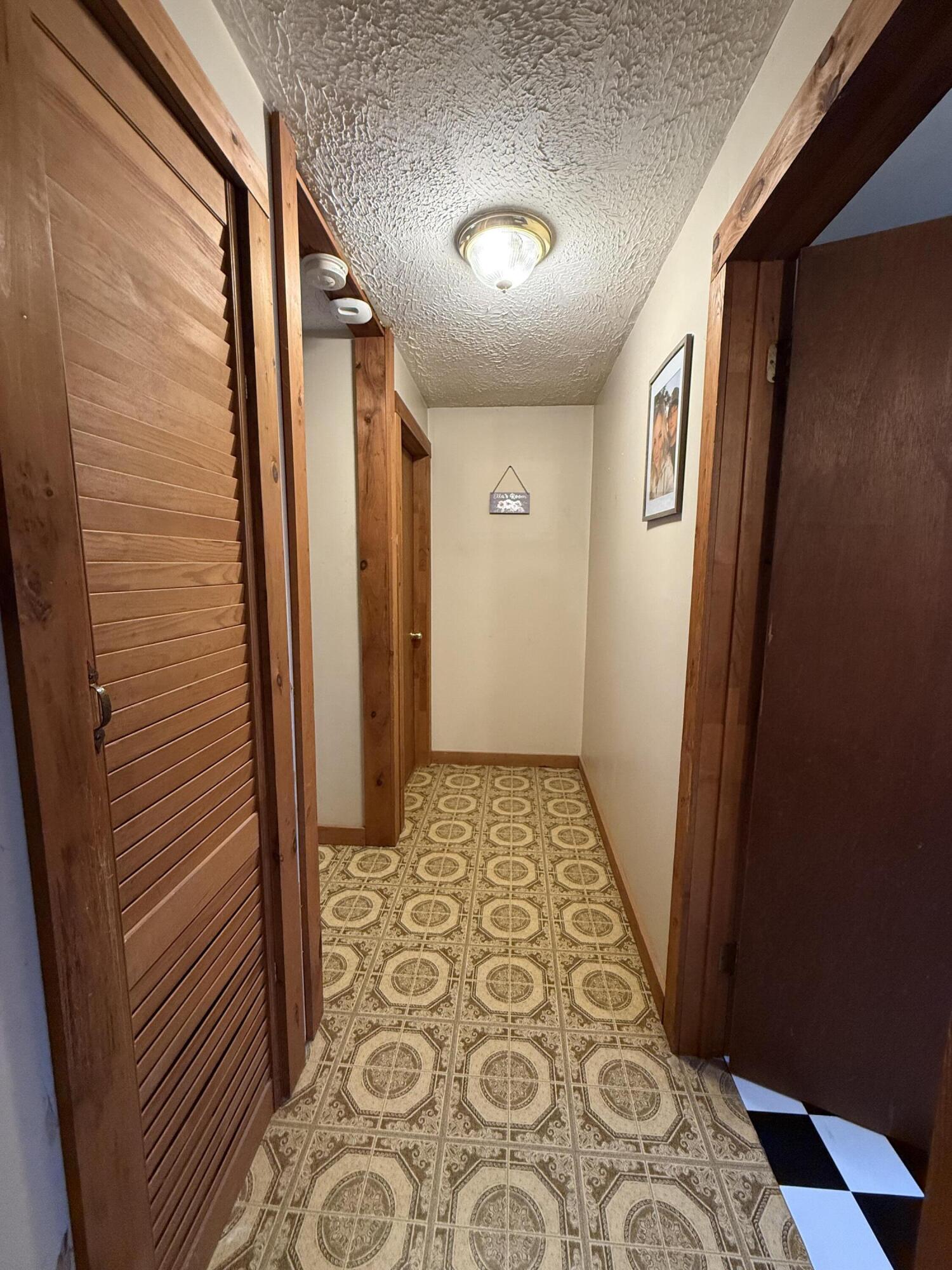 390 Goodwin Road Eliot, ME 03903 - Photo 9 of 20 IMG_3249