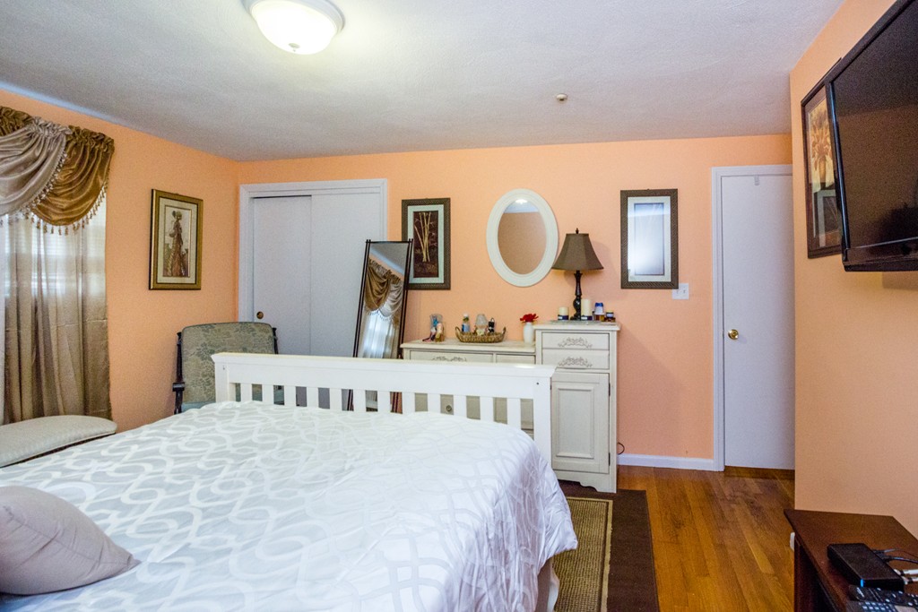 26 Gloversbrook Road Randolph, MA 02368 - Photo 17 of 30 Gallery Image 17