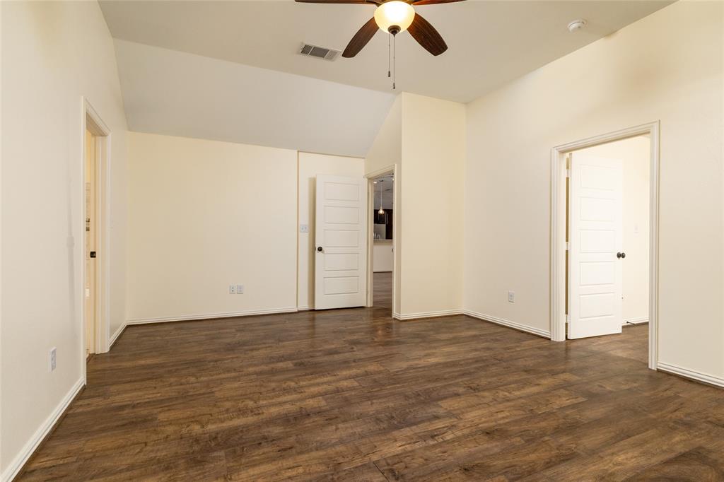 405 Kimbrough Road Azle, TX 76020 - Photo 18 of 39