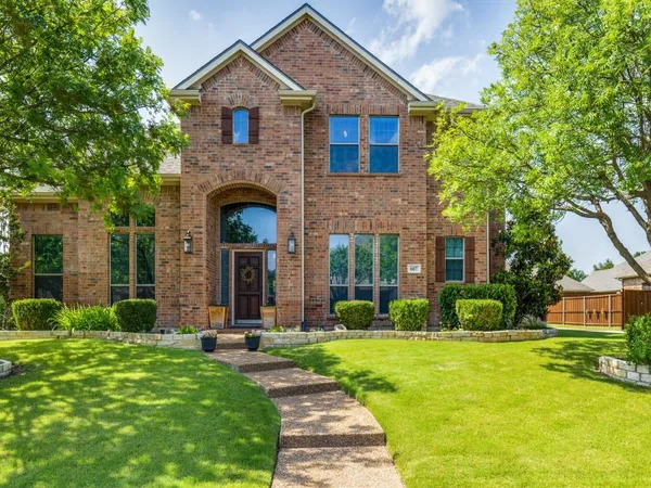 $640,000 | 607 Chalk Hill Lane, Murphy, TX 75094