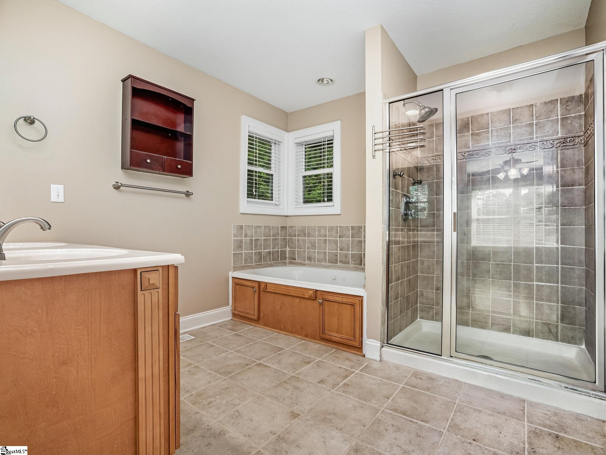 103 Fair Haven Court Seneca, SC 29672 - Photo 5 of 44