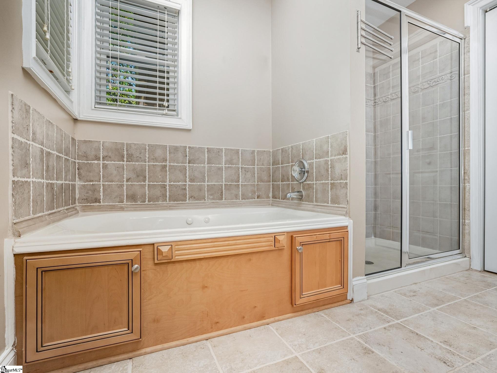 103 Fair Haven Court Seneca, SC 29672 - Photo 7 of 44