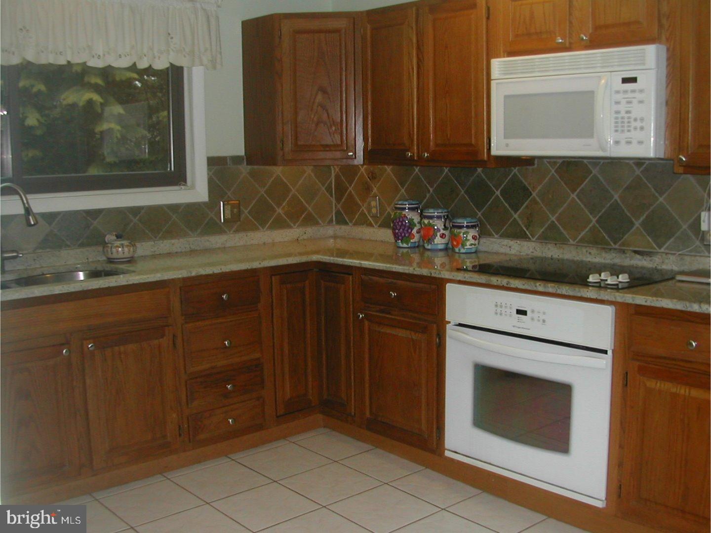 18 White Oak Road Landenberg, PA 19350 - Photo 7 of 23 Kitchen