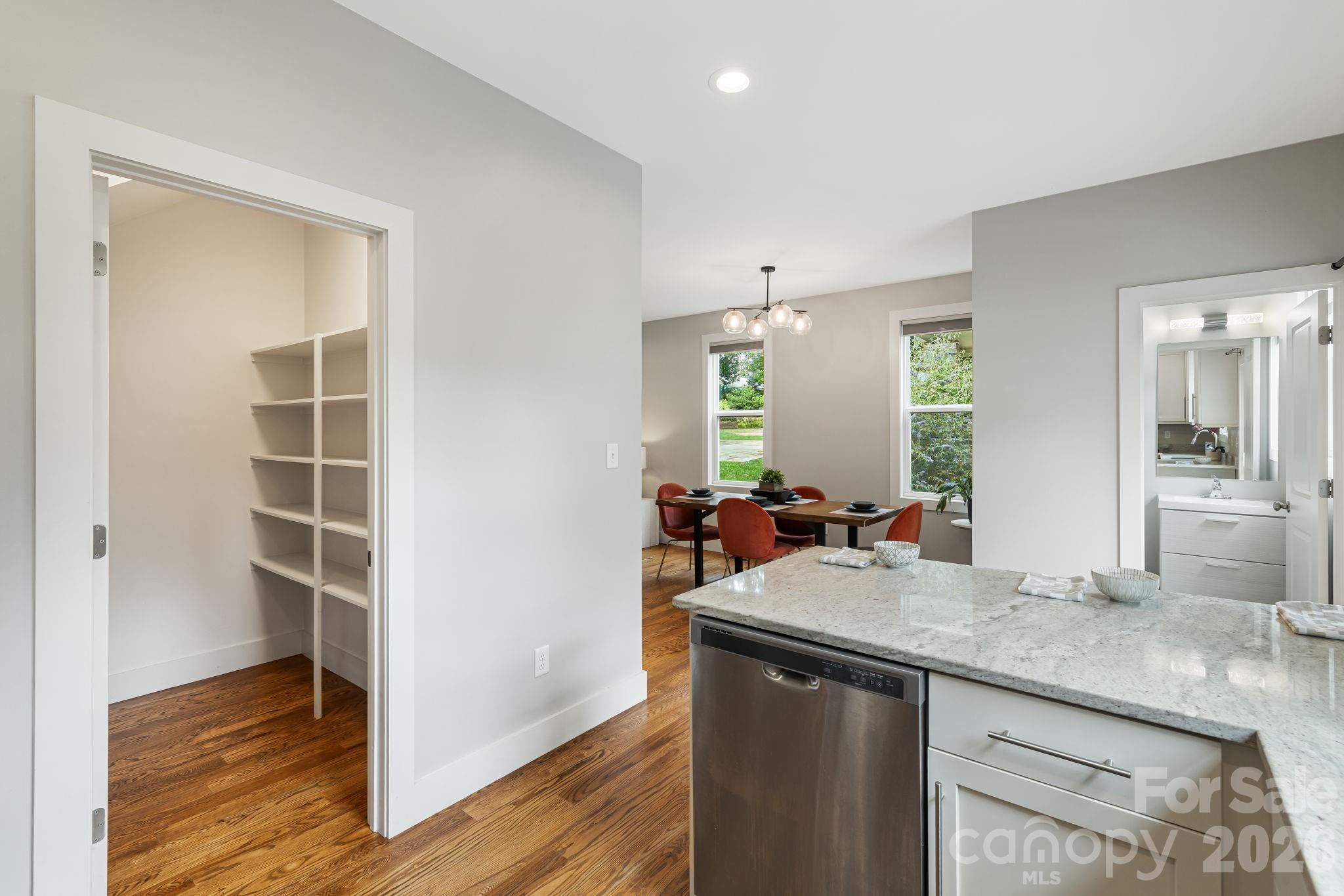 81 Bellevue Road Asheville, NC 28803 - Photo 10 of 35