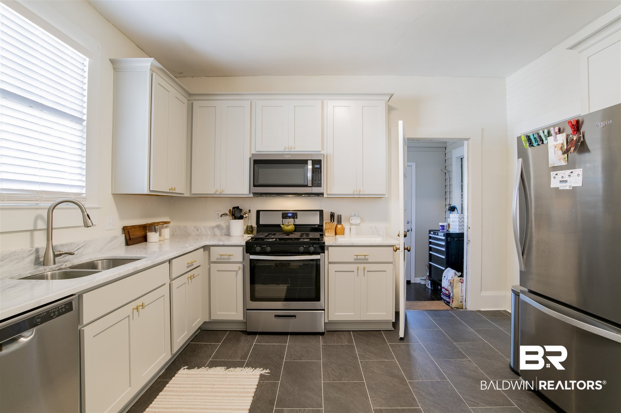1154 Old Shell Road Mobile, AL 36604 - Photo 13 of 24