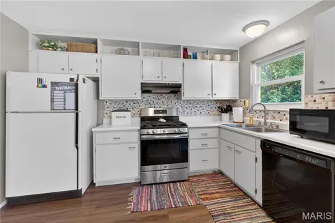 $295,000 | 3417 Greiner Drive, St. Charles, MO 63301