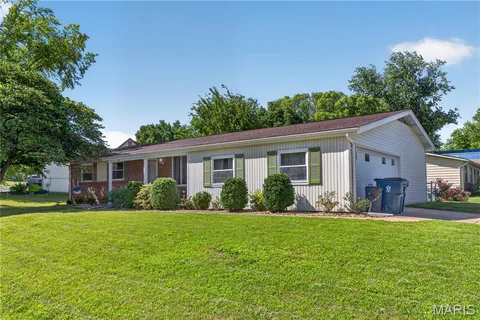 $295,000 | 3417 Greiner Drive, St. Charles, MO 63301