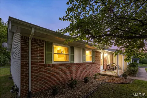 $295,000 | 3417 Greiner Drive, St. Charles, MO 63301