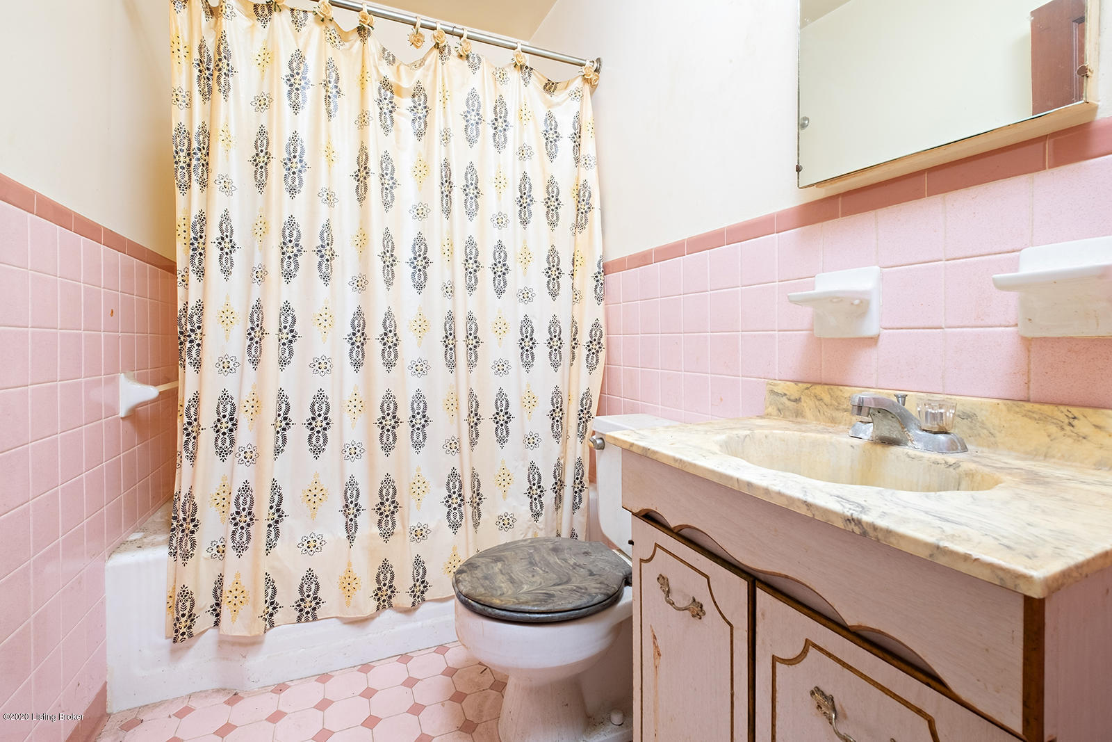 9232 Fairground Road Louisville, KY 40291 - Photo 34 of 76 20201201_1381