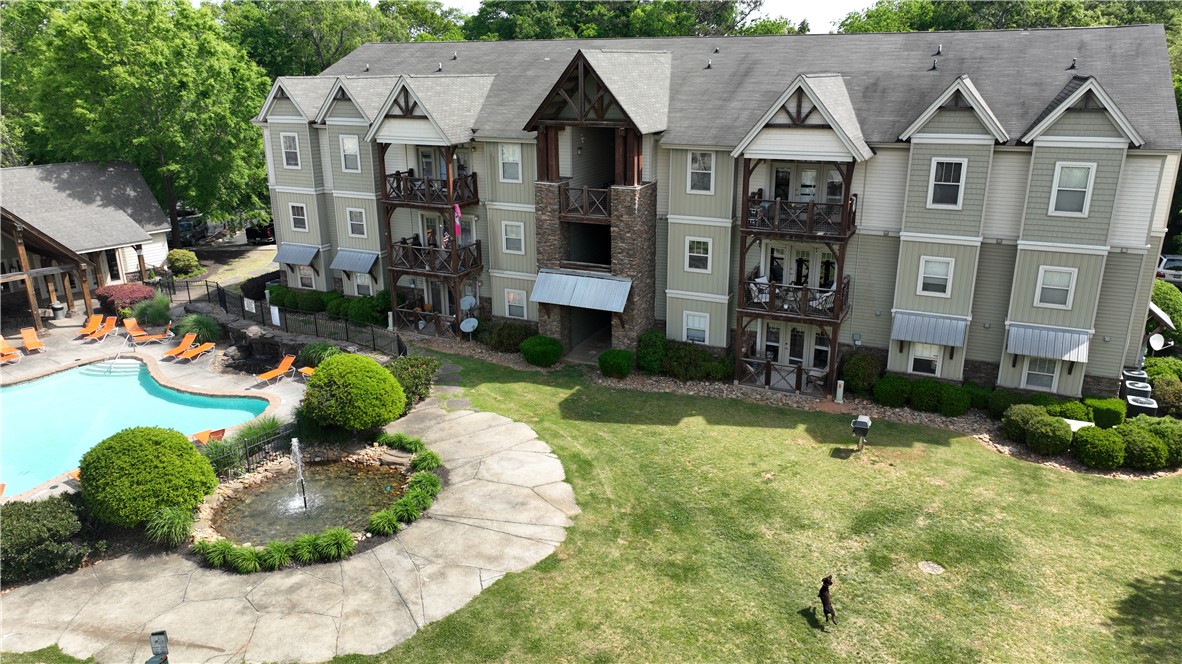 203 Kelly Road, Unit 623 Clemson, SC 29631 - Photo 1 of 32 Overlooking Pool