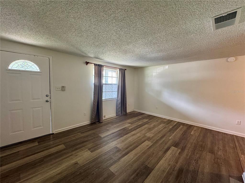 1004 Melrose Street, Unit B Seffner, FL 33584 - Photo 2 of 13