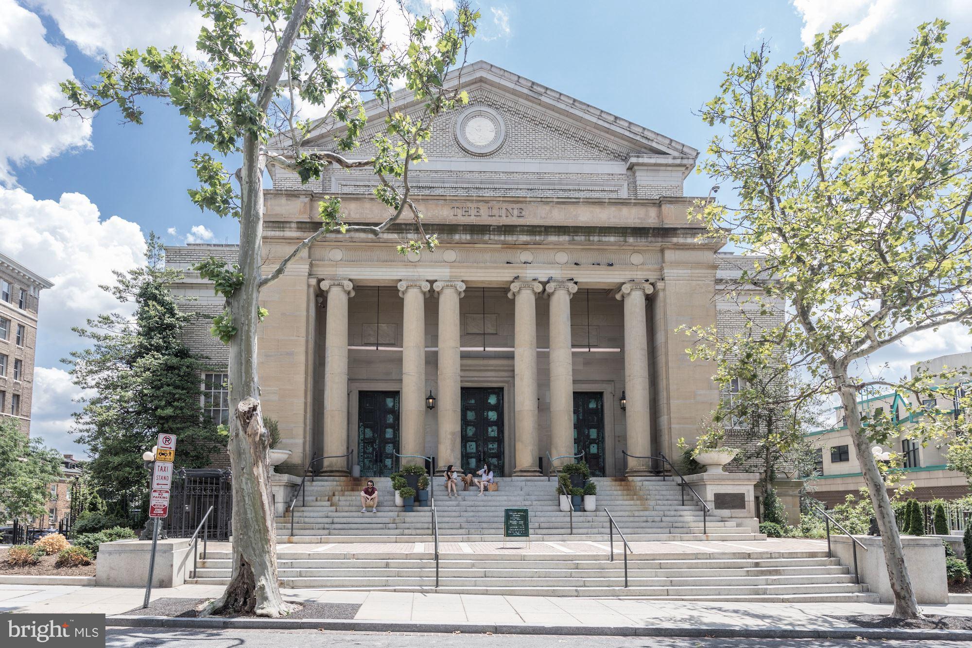 2639 15th Street Northwest, Unit 104 Washington, DC 20009 - Photo 32 of 36 a view of a building with a tree