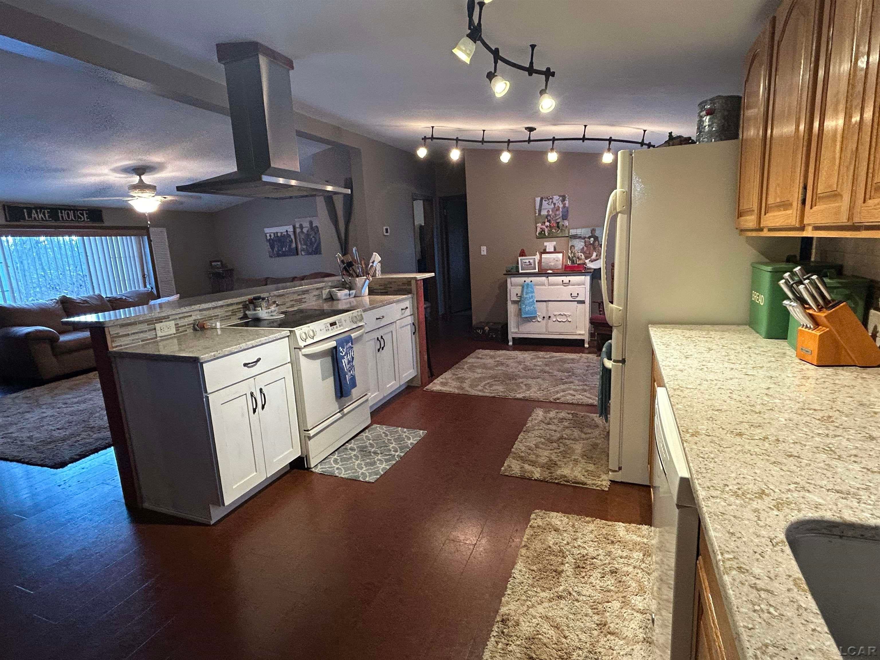 15430 Horton Beach Road Manitou Beach, MI 49253 - Photo 5 of 29 Gallery Image 5