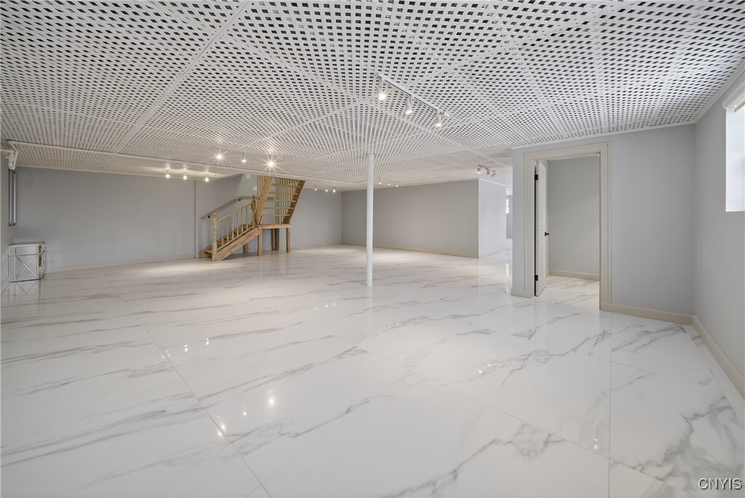 1266 Genesee Street Oneida, NY 13421 - Photo 37 of 44