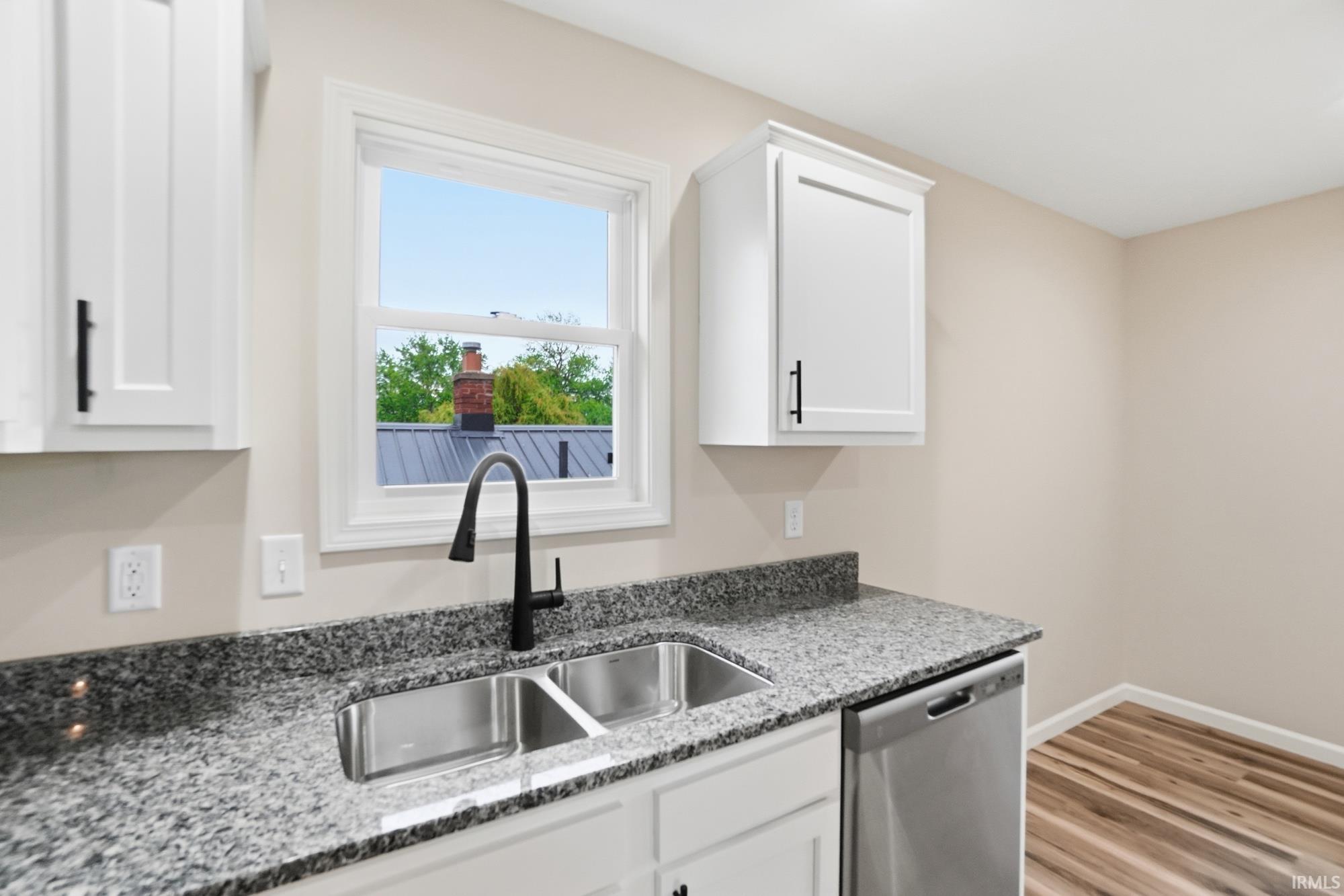 1626 Howell Street, Unit 201 Fort Wayne, IN 46808 - Photo 14 of 33