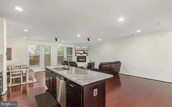 $749,990 | 41697 Moors Mine Terrace, Aldie, VA 20105