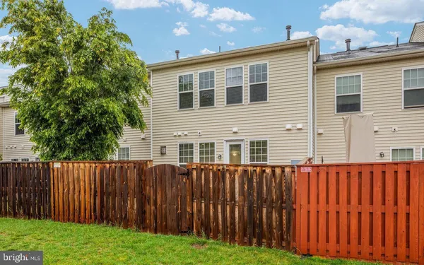 $749,990 | 41697 Moors Mine Terrace, Aldie, VA 20105