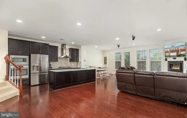 $749,990 | 41697 Moors Mine Terrace, Aldie, VA 20105