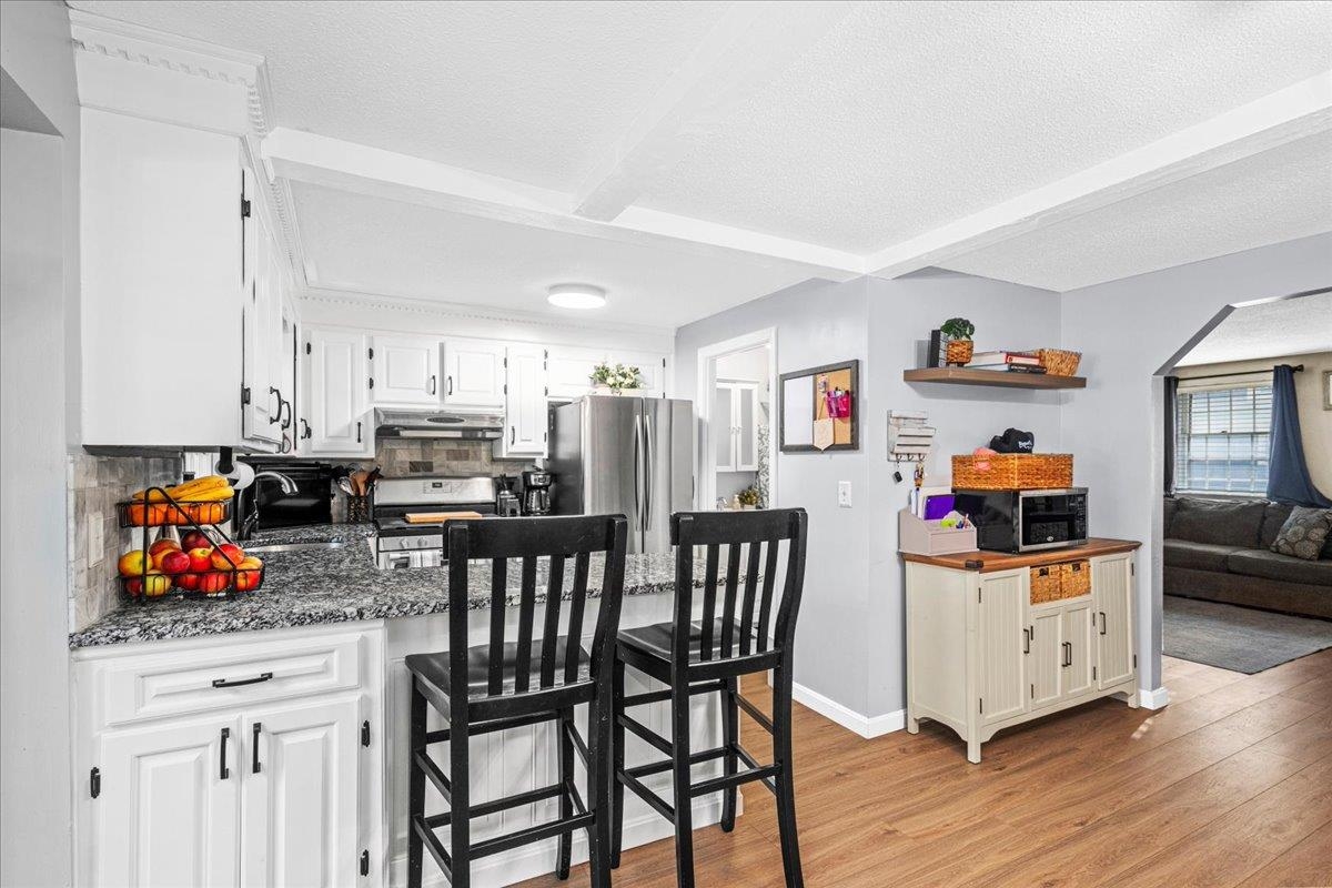39 Cannongate III Road, Unit 3 Nashua, NH 03063 - Photo 3 of 40 Gallery Image 3