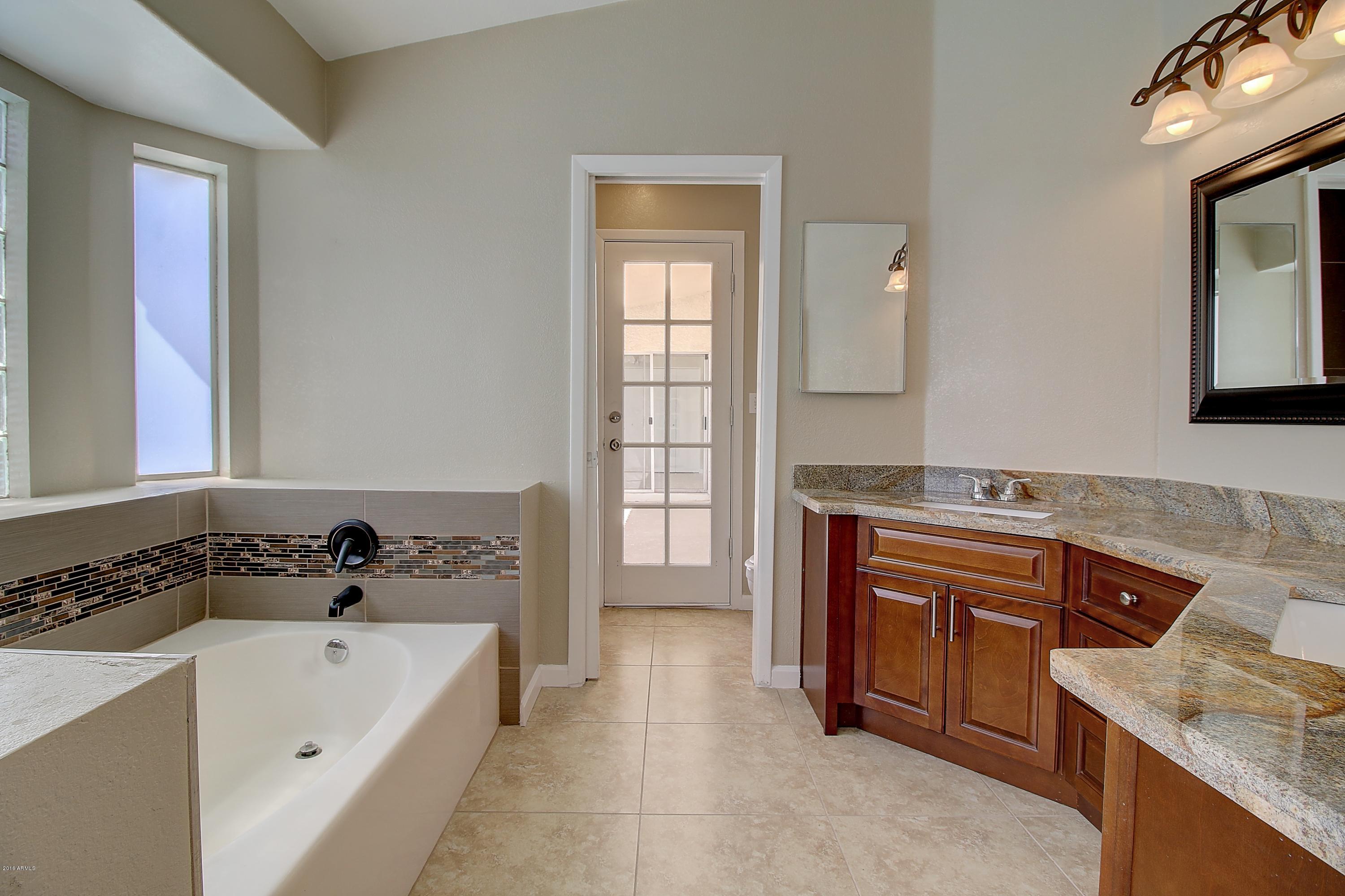 4317 East Frye Road Phoenix, AZ 85048 - Photo 25 of 35 IMG_9969_70_71_72_73