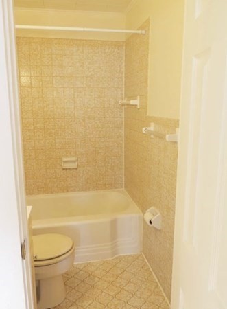 4 Mt Hope Street Dedham, MA 02026 - Photo 12 of 17