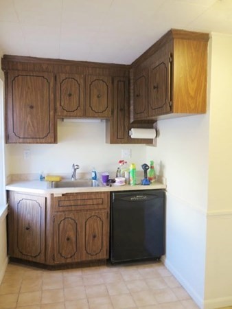 4 Mt Hope Street Dedham, MA 02026 - Photo 9 of 17