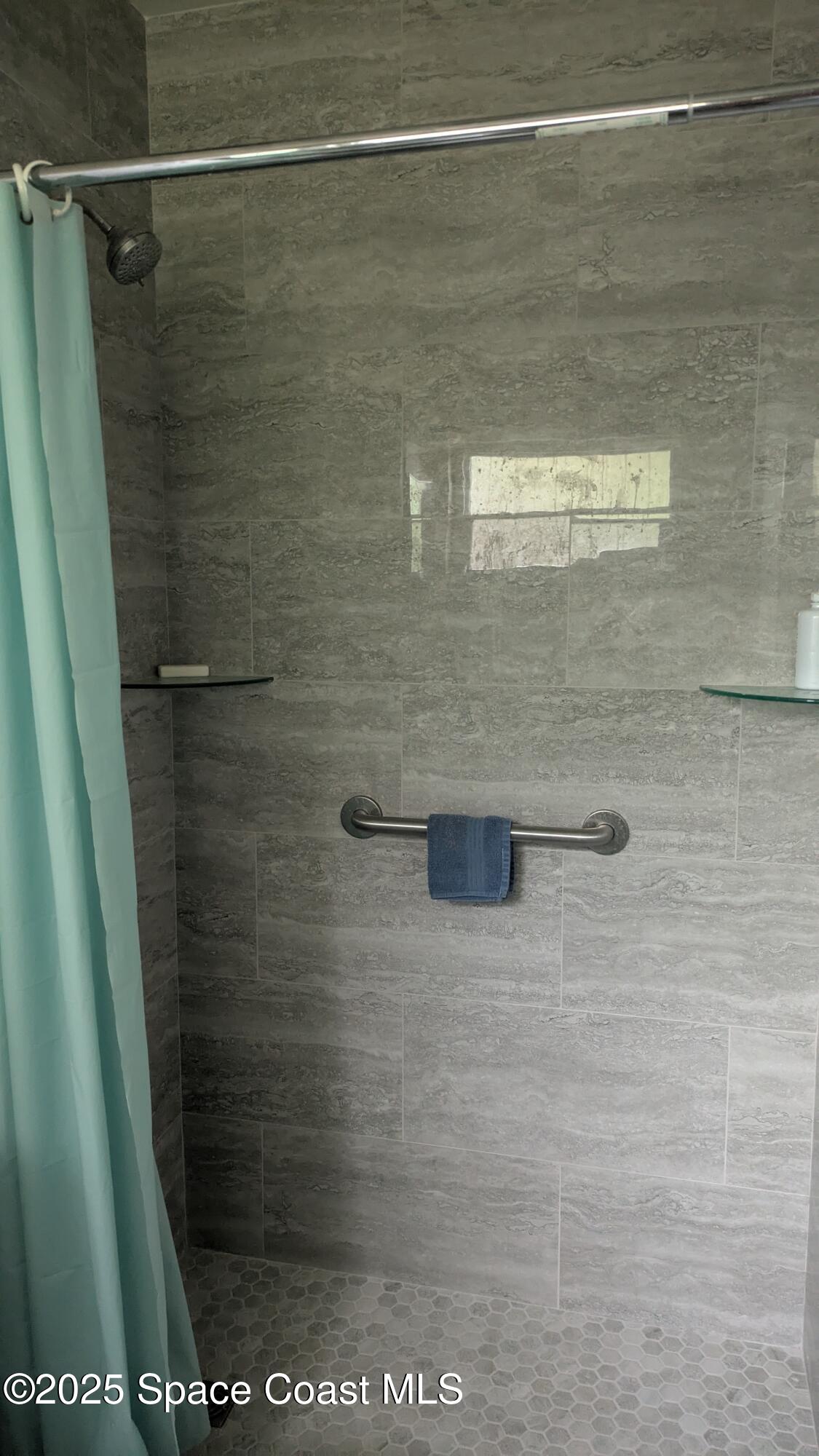 360 Captains Row Merritt Island, FL 32952 - Photo 15 of 25 PXL_20250823_171729789.MP