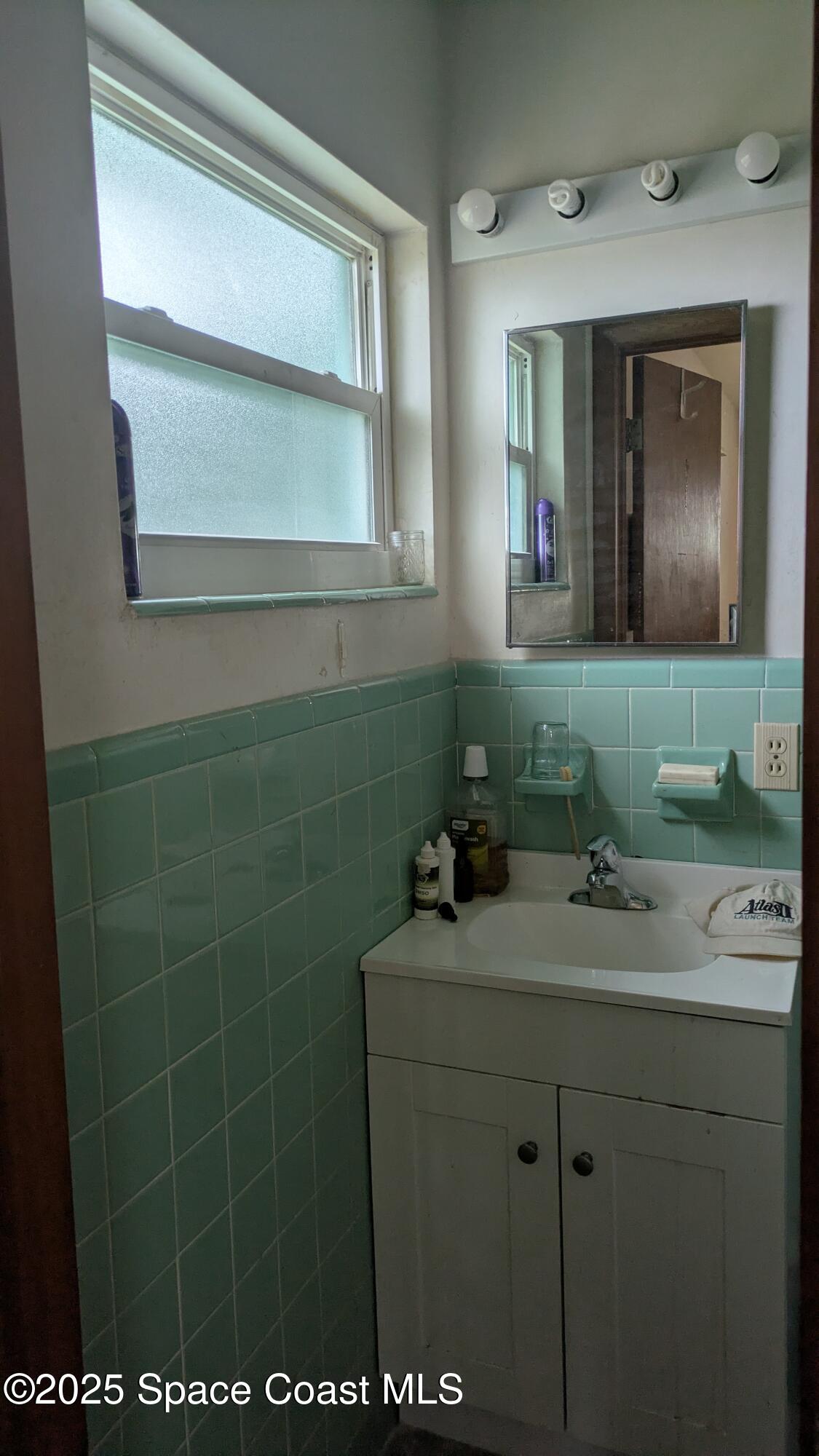 360 Captains Row Merritt Island, FL 32952 - Photo 16 of 25 PXL_20250823_171751098