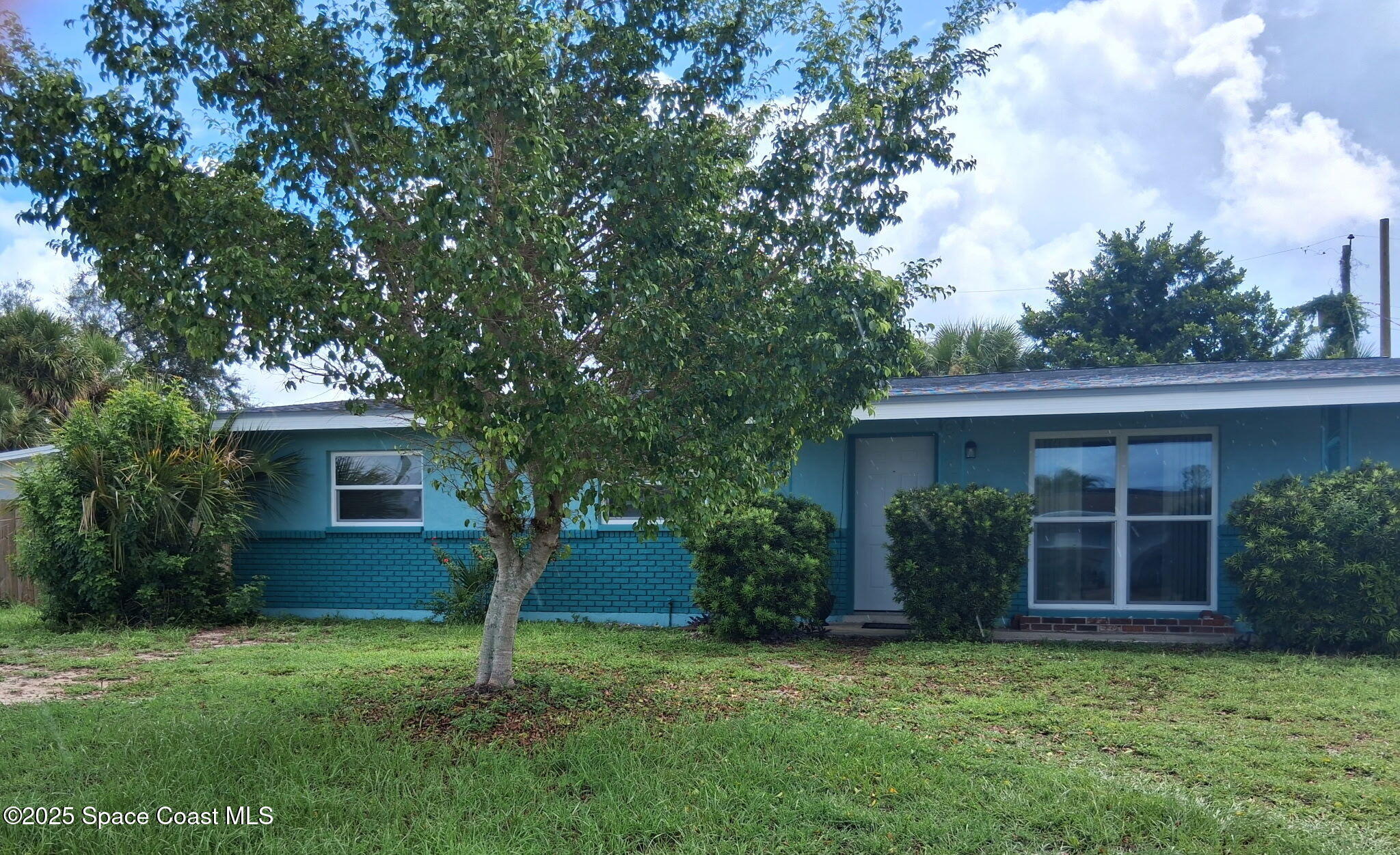 360 Captains Row Merritt Island, FL 32952 - Photo 3 of 25 8249538314190781090