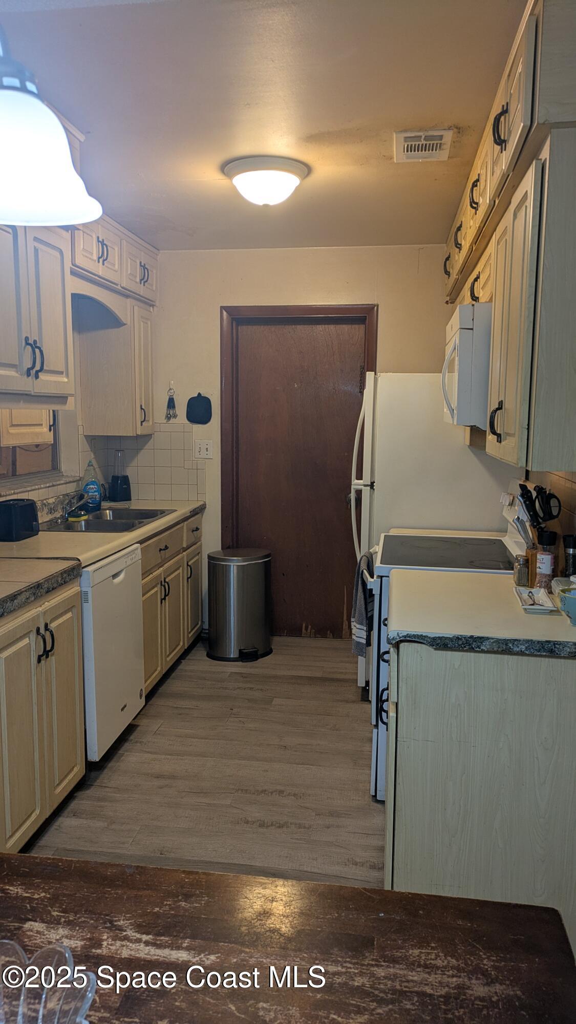 360 Captains Row Merritt Island, FL 32952 - Photo 9 of 25 PXL_20250823_171522193.MP