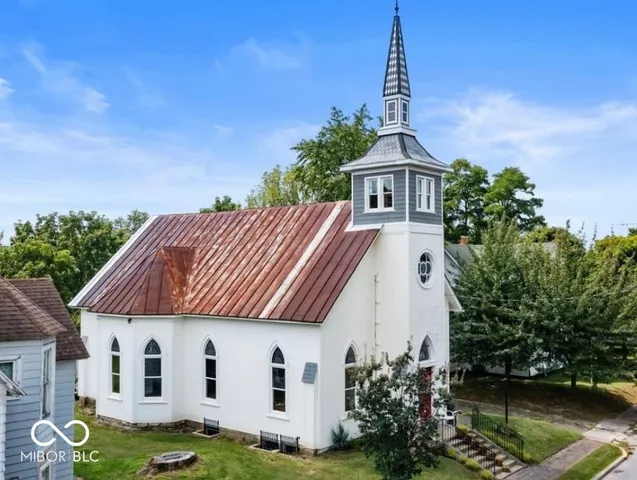 $297,670 | 209 East Church Street, Lynn, IN 47355